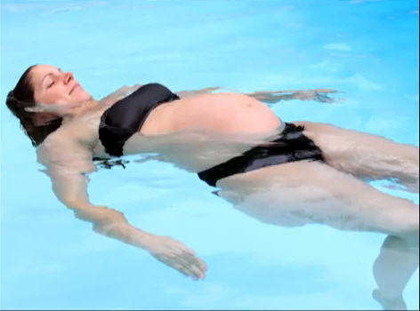Pregnancy Exercise - Swimming is a great form of exercise